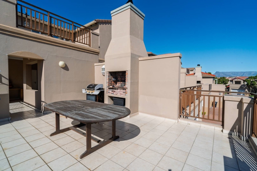3 Bedroom Property for Sale in Royal Ascot Western Cape